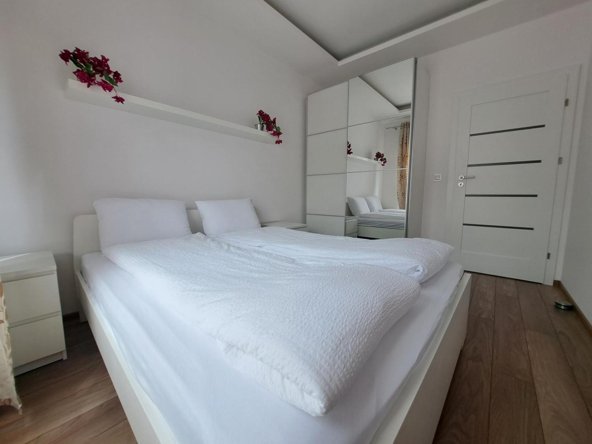 Apartament Warszawa Wilanow Exteriör bild